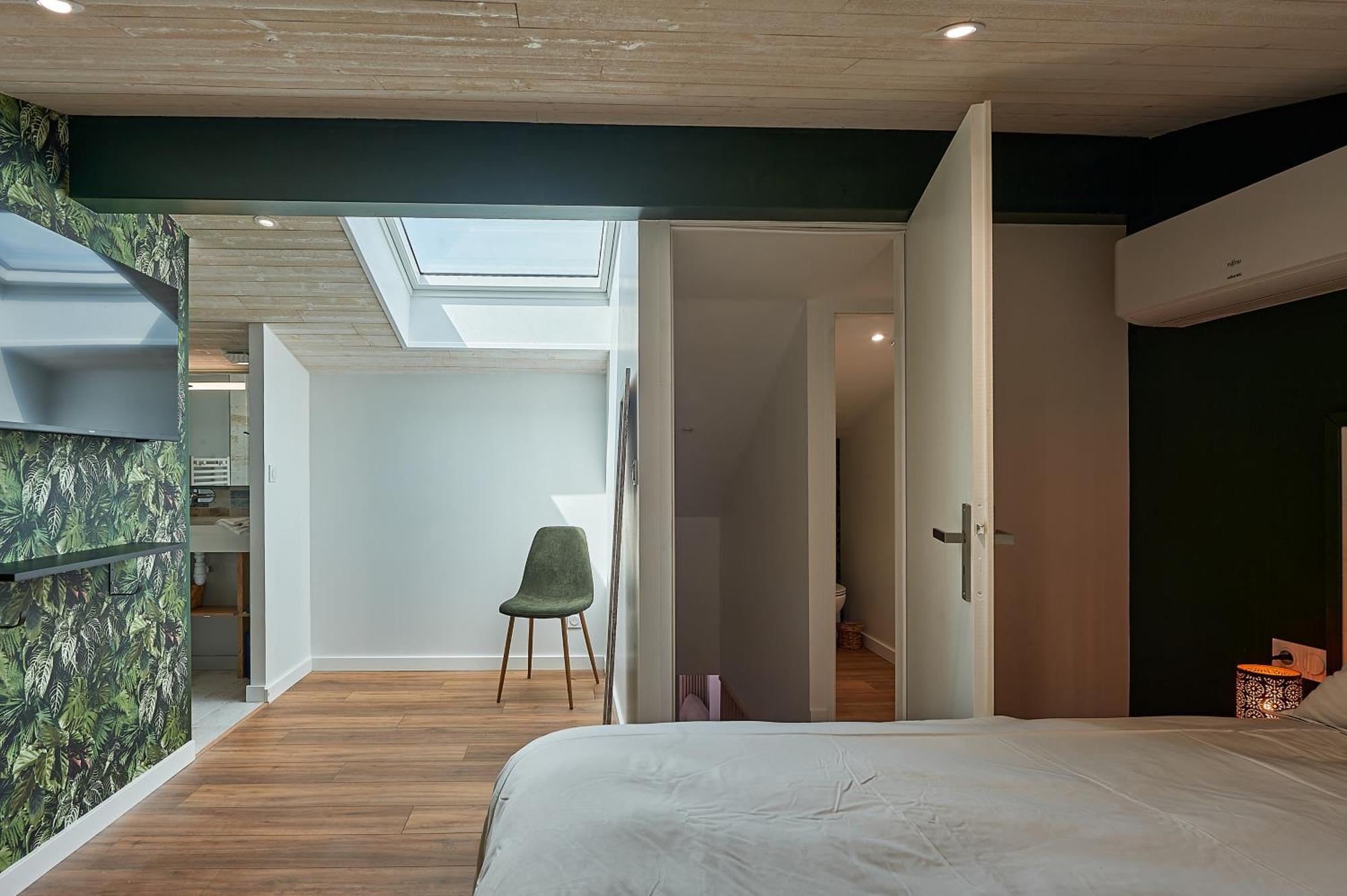 Le Repaire Lagardere Bed and Breakfast Lussac  Buitenkant foto