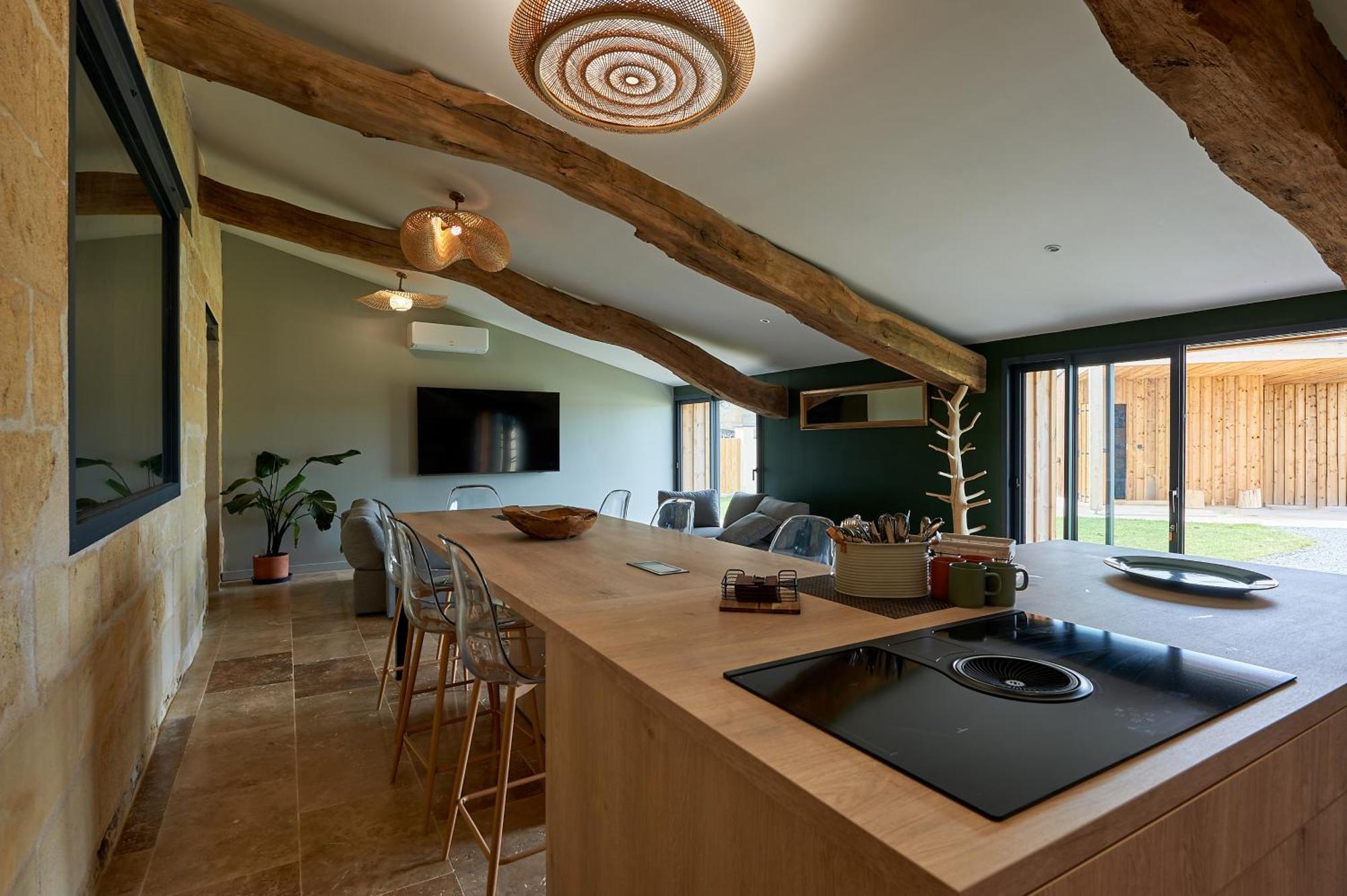 Le Repaire Lagardere Bed and Breakfast Lussac  Buitenkant foto
