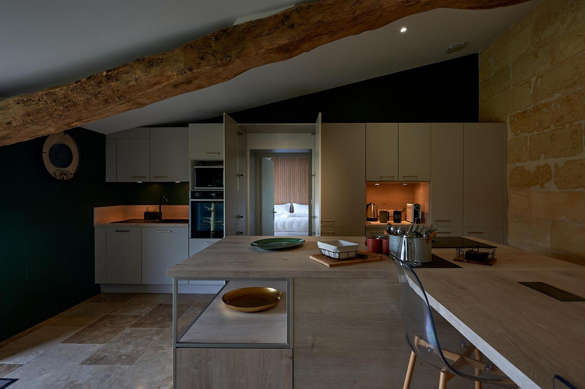 Le Repaire Lagardere Bed and Breakfast Lussac  Buitenkant foto