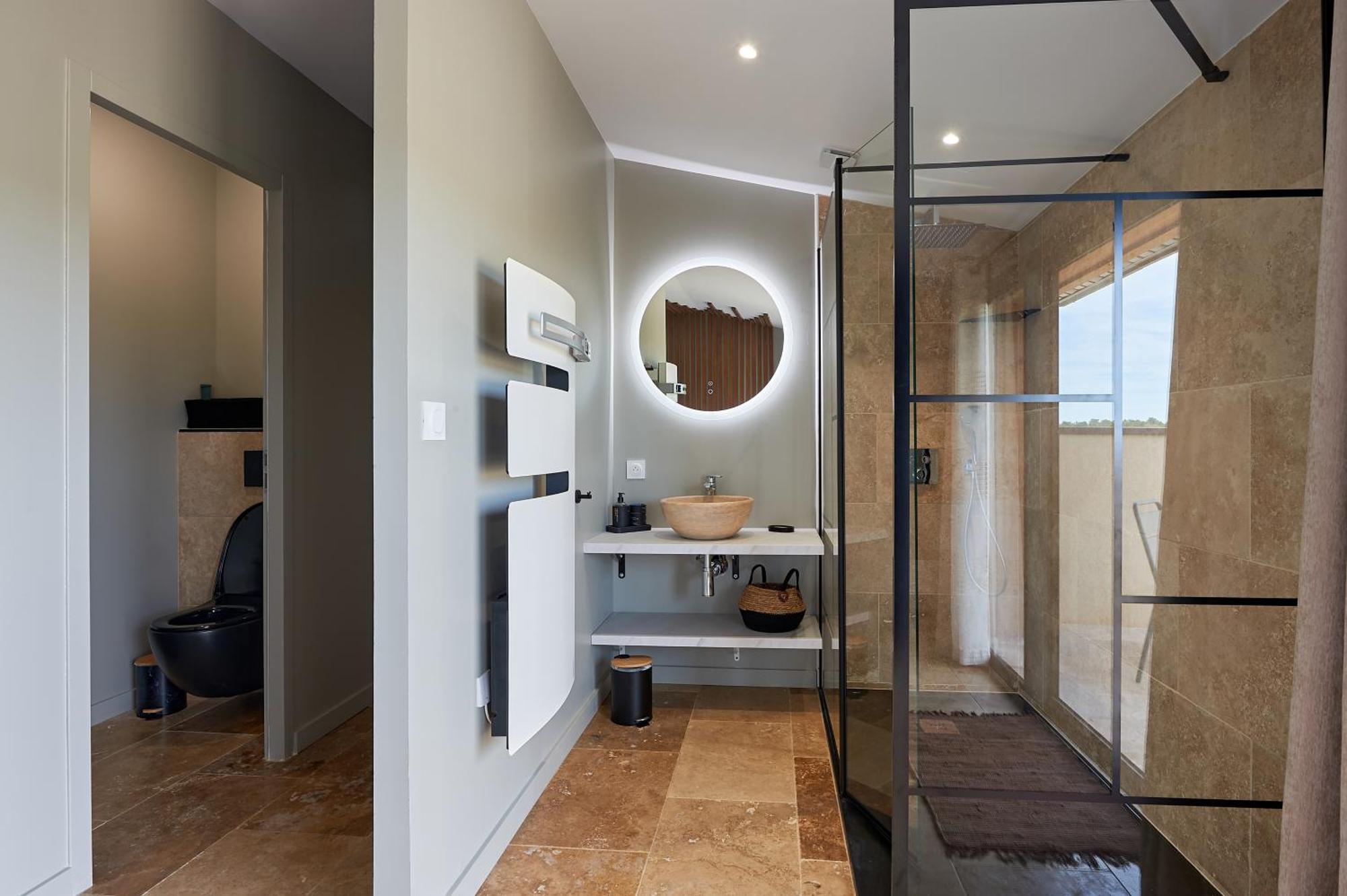 Le Repaire Lagardere Bed and Breakfast Lussac  Buitenkant foto
