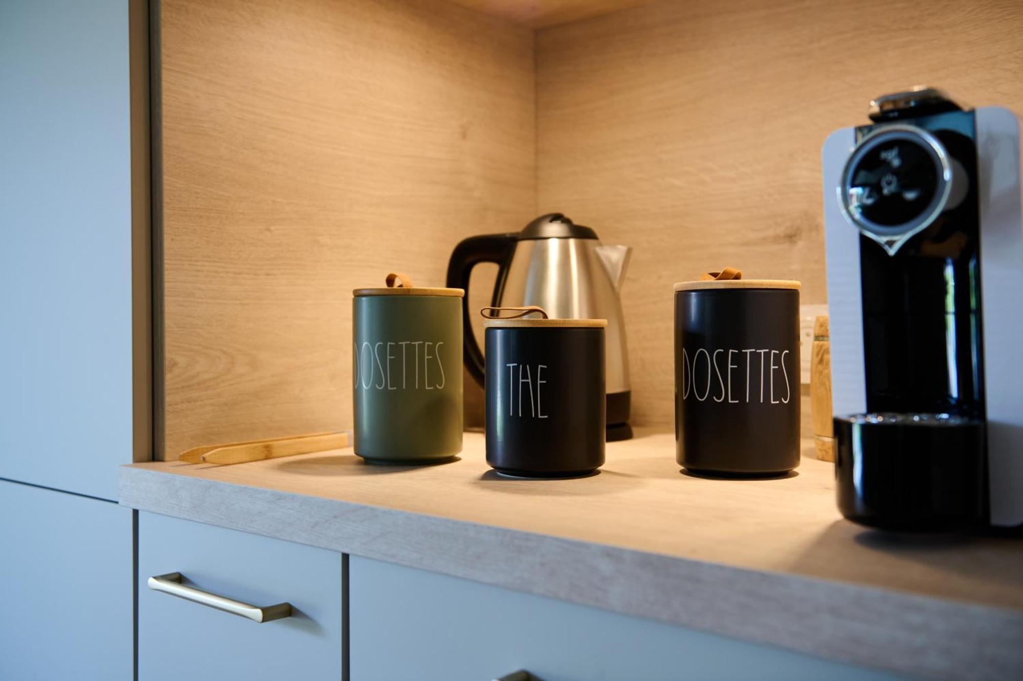 Le Repaire Lagardere Bed and Breakfast Lussac  Buitenkant foto