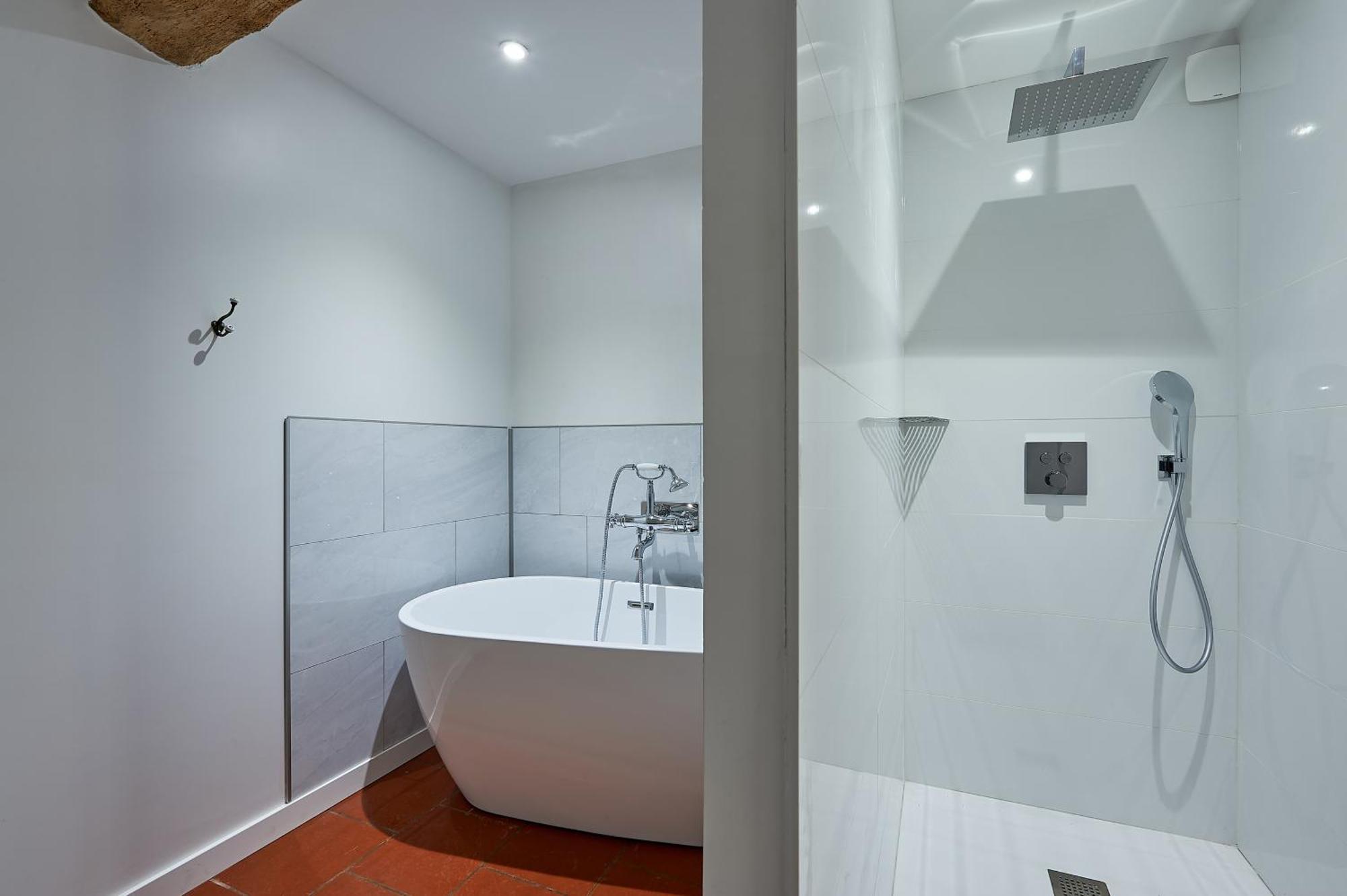 Le Repaire Lagardere Bed and Breakfast Lussac  Buitenkant foto