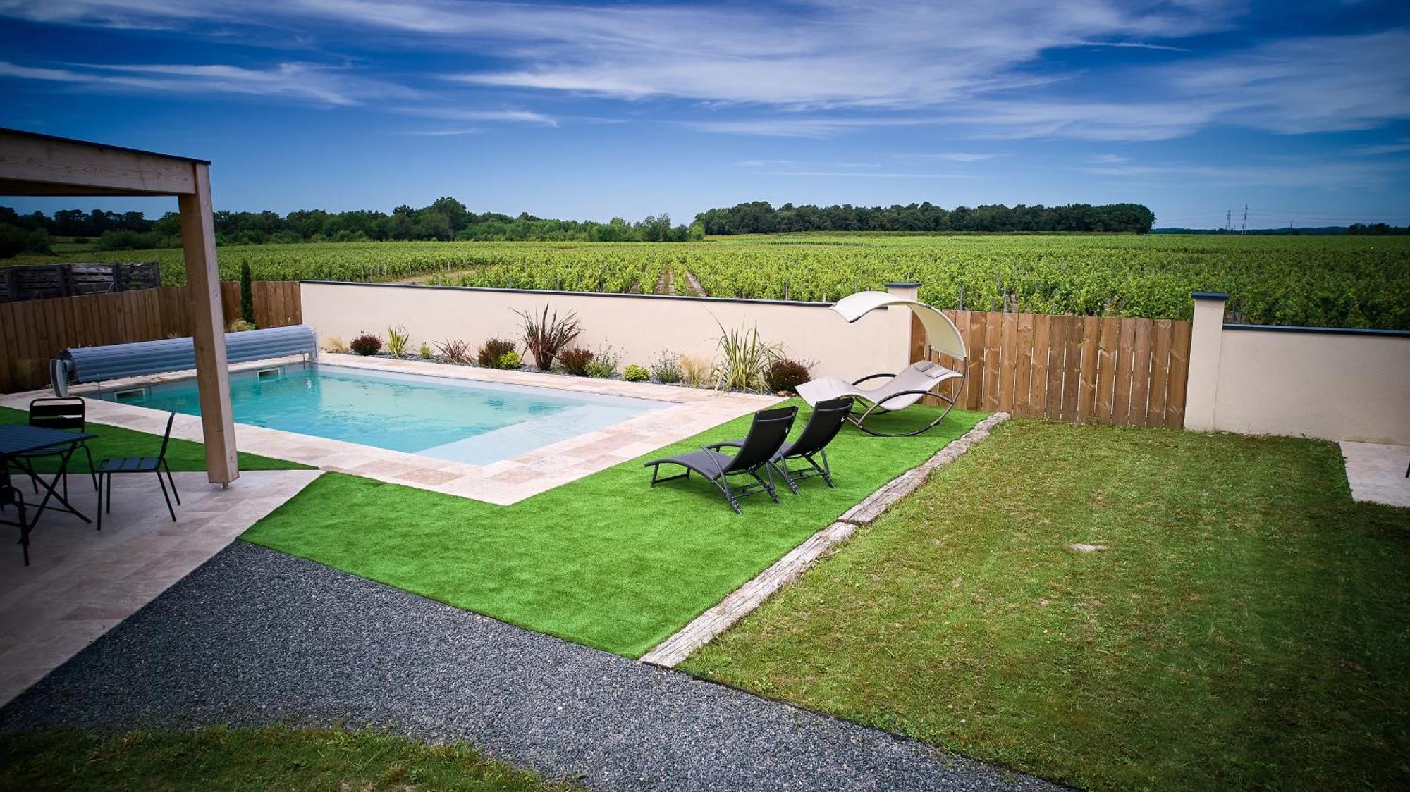 Le Repaire Lagardere Bed and Breakfast Lussac  Buitenkant foto
